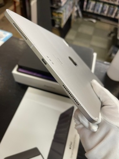 iPad pro 第2世代 11インチ 128GB シルバー スマートキーボードフォリオ付き