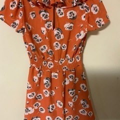 スパイラルガール　花柄ワンピース オールインワン　サイズ2(M) 身幅39、着丈68センチの画像