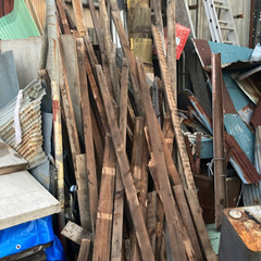 引き取り限定、薪になる木材です。焚き火やBBQにの画像