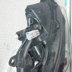 LA350S/360S 純正LEDヘッドライトユニット 右側の画像
