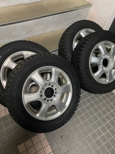 ハンコックスパイクタイヤ4本　　155/70/13