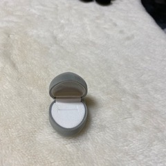 アクセサリー　BOX  ハート　グレー　黒　の画像