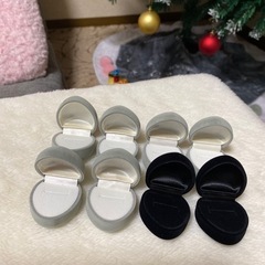 アクセサリー　BOX  ハート　グレー　黒　の画像