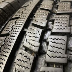 TOYO DELVEX 934 215/70R15 107/105L LT 15インチ スタッドレス 4本 2017年製 バリ溝　(MTG176)クレジットカード QRコード決済可能の画像