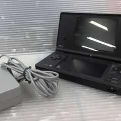 任天堂 DSi　TWL-001 中古品 本体・アダプター付き N...