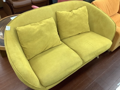 2人掛けソファー　イエロー
