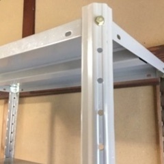 スチール製収納棚　高さ180cm 横89cm　奥行47cm　無料　家財整理の画像