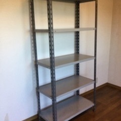 スチール製収納棚　高さ181cm 横88cm　奥行40cm　無料　家財整理　の画像
