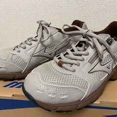 Mizuno ウエーブエクスプローラーFS2（24㎝）の画像