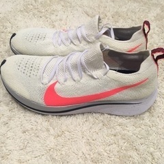 NIKE ズームフライフライニットの画像