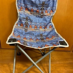新品　アウトドア用　折りたたみ椅子