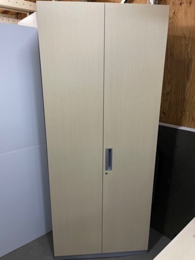 両開き書庫　カギ付き　コクヨ　高さ2150mm