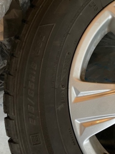 ICE NAVI ZEA II  215/65R1698Q 4本ホイール付き　スタッドレスタイヤ