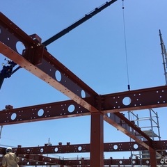 大手ハウスメーカー　鉄骨建方