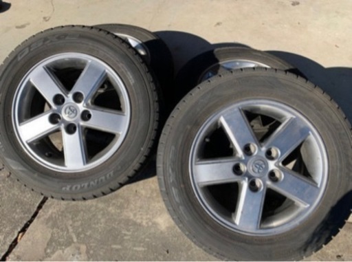 スタッドレスタイヤ