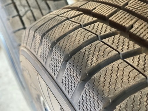 再出品】スタッドレス 225 65 17 ロックケリー RAV4 デリカD5