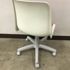 取引場所　南観音　K 2112-173 回転チェア　事務イス　オフィスチェア　白×ピンクの画像