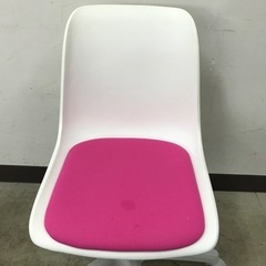 取引場所　南観音　K 2112-173 回転チェア　事務イス　オフィスチェア　白×ピンクの画像