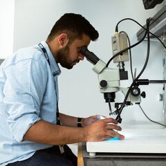 【車通勤OK】【未経験者歓迎】【日勤】プラスチック製品の製造業務...