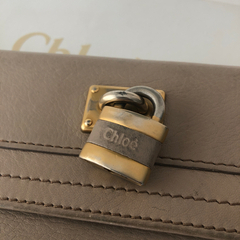 クロエ　ベージュ長財布の画像