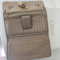 クロエ　ベージュ長財布の画像