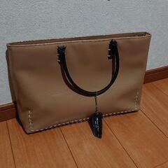 Valentine Bertini バッグ 本革 ヴァレンティノ