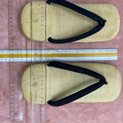雪駄お譲りします。本体:畳 鼻緒:印伝(印傳) 新品・未使用