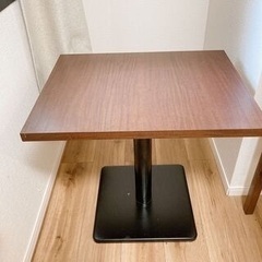 ★無料★カフェのテーブル