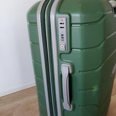 サムソナイト　freeform スーツケース　の画像