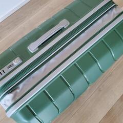 サムソナイト　freeform スーツケース　の画像