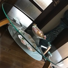 楕円形のお洒落なガラステーブル❗️配達🙆‍♀️