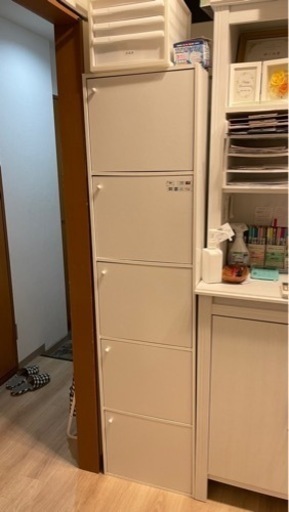 5段扉付き収納棚