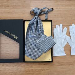 結婚式☆小物4点セット☆ネクタイ ピン ポケットチーフ 手袋