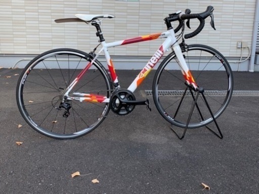 チネリロードバイク（ライト等付属品あり）