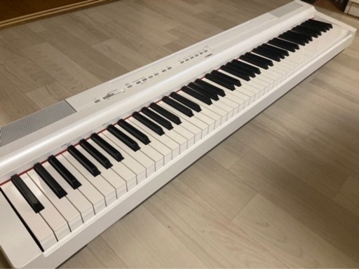 超美品 YAMAHA P-125 WH ヤマハ 電子ピアノ Pシリーズ 88鍵 ピアノ 椅子 スタンド セット