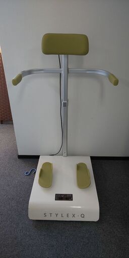 大幅値下　スタイレックスQ （中古）　O脚矯正トレーニングマシン