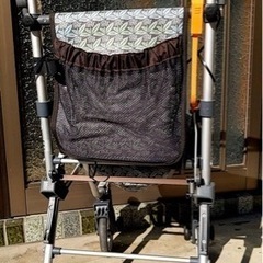 《値引き》マキライフテック シルバーカー 手押し車 の画像