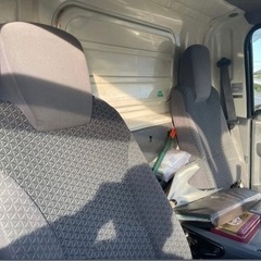 いすゞ　箱トラックの画像