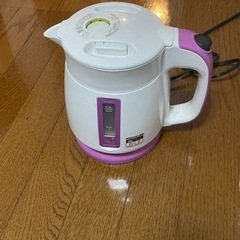 電気ケトルの画像