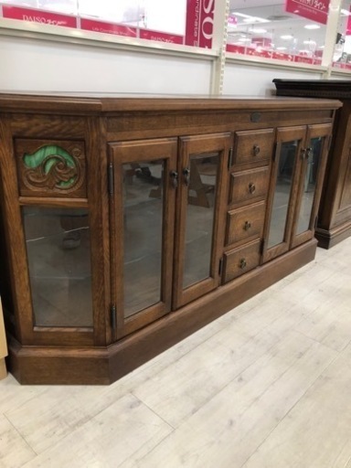 取りに来れる方限定！蝦夷民芸のサイドボードです！