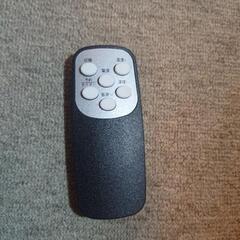 ほぼ新品 セラミックヒーター リモコン付きの画像