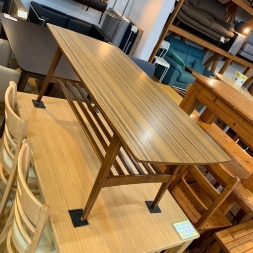 2/19 値下げ⭐️人気⭐️karimoku リビングテーブル センターテーブル