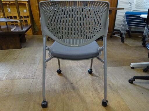 在庫2点　オカムラ　ミーティングチェア　Runa　81S1BA-FSG2【愛品倶楽部柏店】 