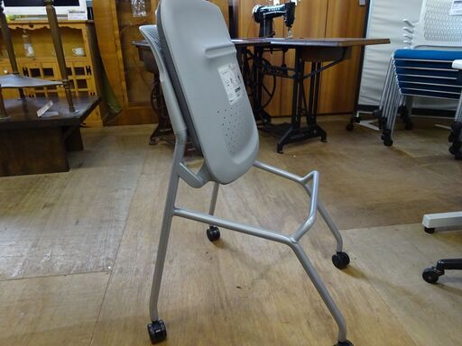 在庫2点　オカムラ　ミーティングチェア　Runa　81S1BA-FSG2【愛品倶楽部柏店】 