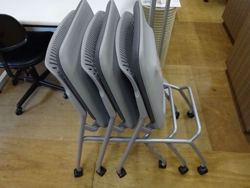 在庫2点　オカムラ　ミーティングチェア　Runa　81S1BA-FSG2【愛品倶楽部柏店】 
