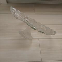 お値下げ台付き皿の画像