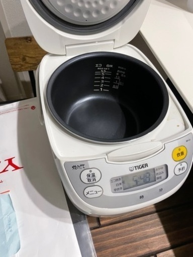 タイガー　炊飯器　美品