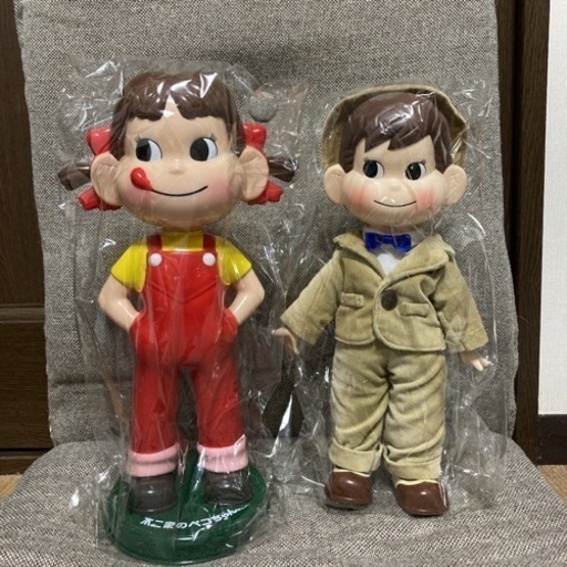 ペコちゃん＆ポコちゃん人形