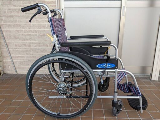 車椅子（車いす） NEO-1 【日進医療器】　未使用品‼