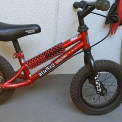 中古のストライダー